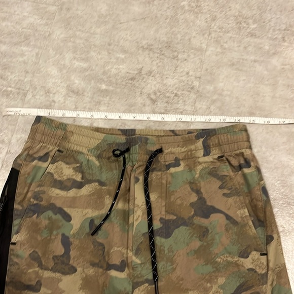 American eagle Camo Joggers Men’s Size Small - Picture 6 of 6